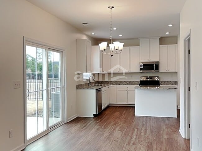 Photo - 648 Hamilton Park Dr