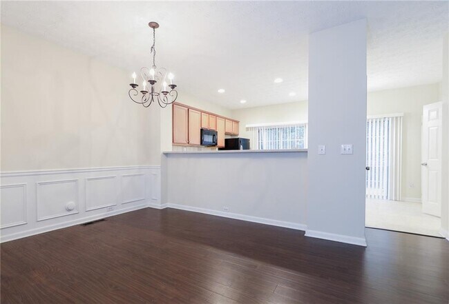 Photo - 790 Celeste Ln