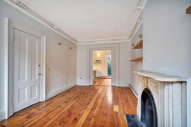 Photo - 520 Manila Ave Unit 1