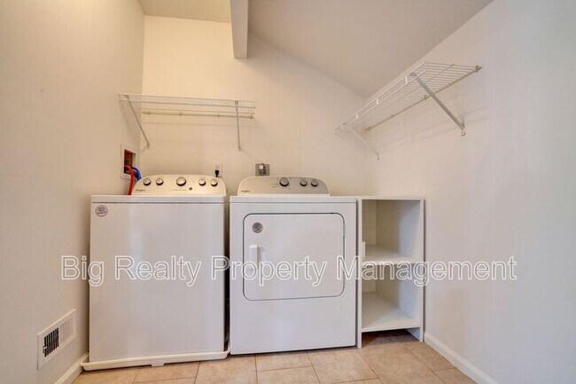 Photo - 1732 Rosewood Ct