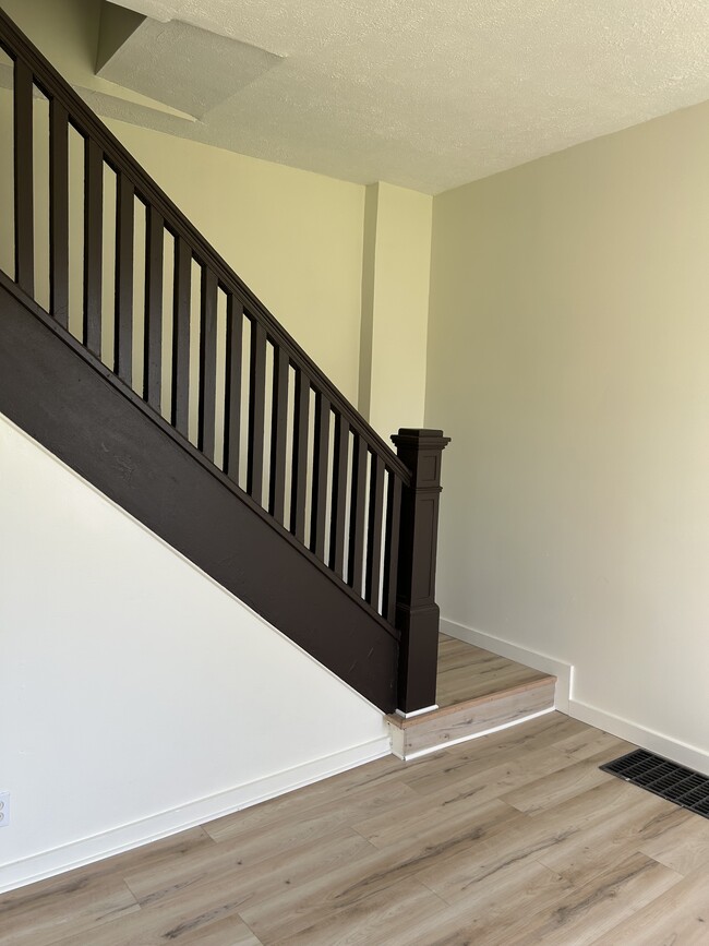 Photo - 219 Montgomery Ave Unidad 219