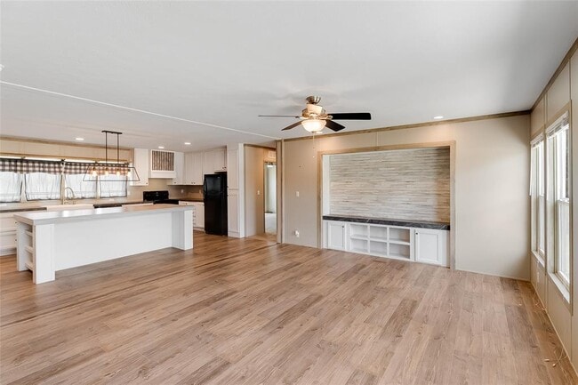 Photo - 1310 Industrial Blvd