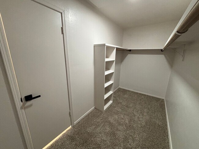 Photo - Great Location!