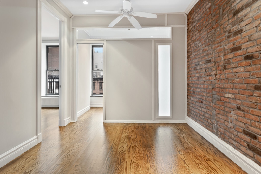 Photo - 202 E 13th St Unit 3E