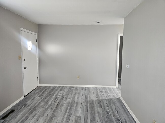Photo - 1062 Brentnell Ave