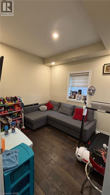 Photo - 70 Willowrun Dr