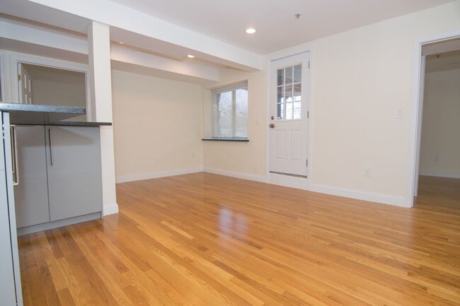 Photo - 3bed/2bath in Brookline