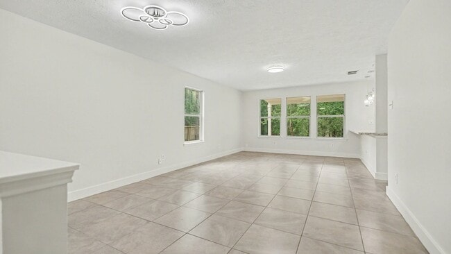 Photo - 17135 Yeoman Way