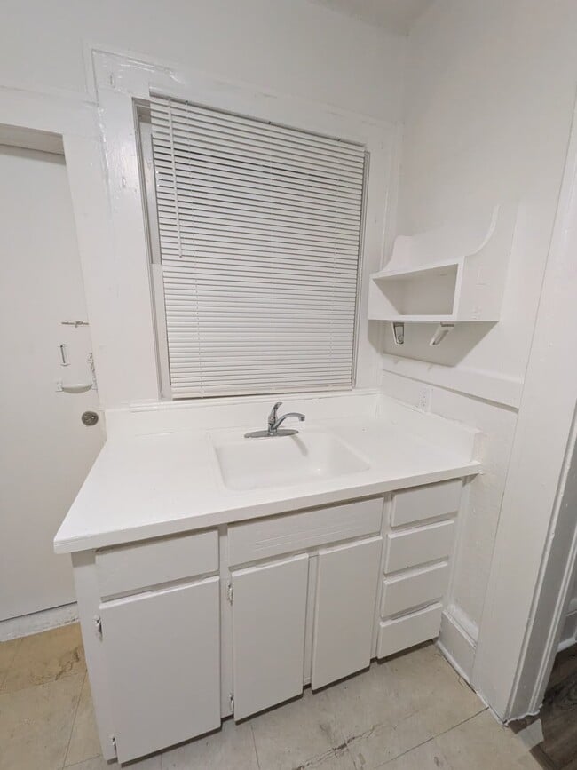 516 Linwood Ave Unit 516