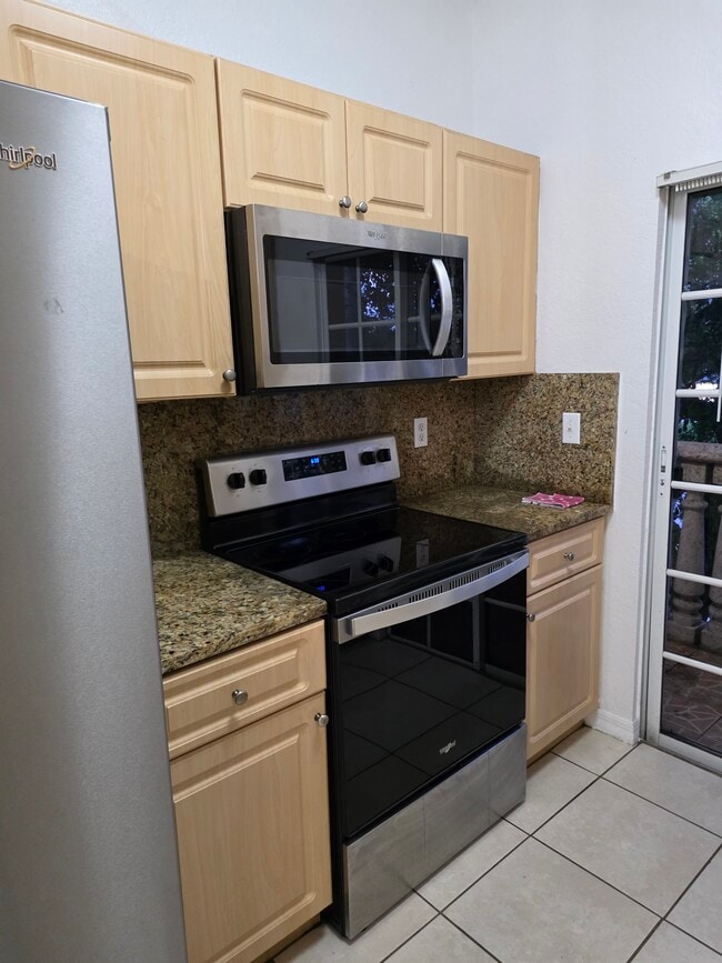 Photo - 101 E 9th St Unidad 201