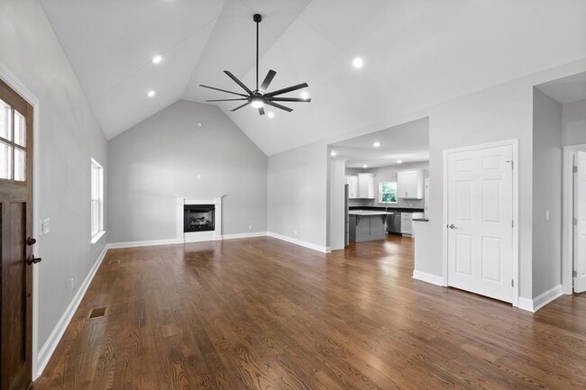 Photo - 611 Sunset Valley Dr