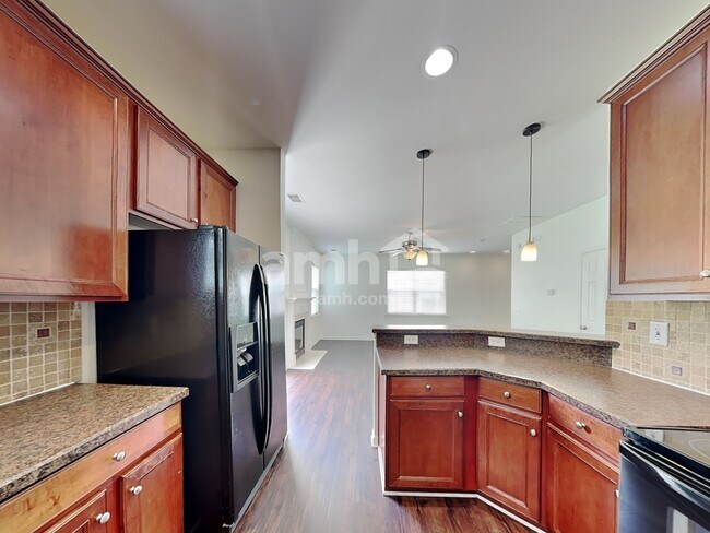 Photo - 10922 Adelaide Ct