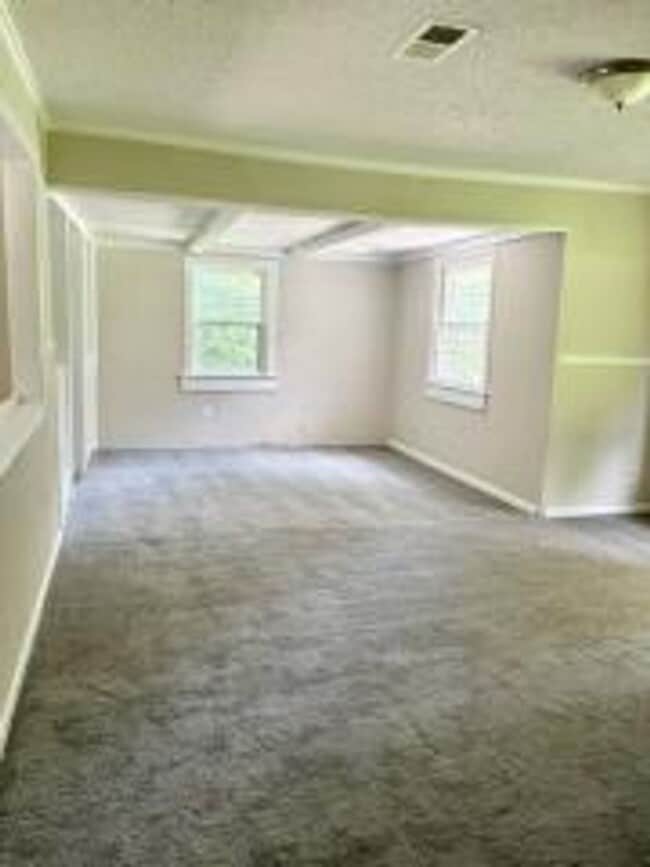 Photo - 1441 Bose Ave