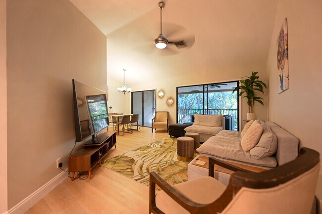 Photo - 5740 Coach House Cir Unit F