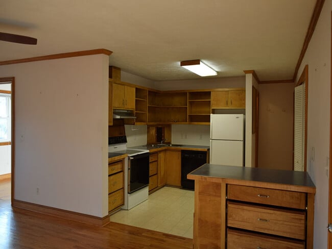 241 Sunset Dr