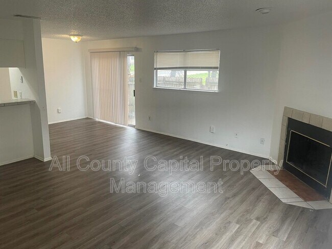 Photo - 5105 Teri Rd Unit 5105