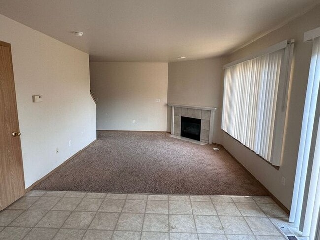 Photo - Nice 4 bedroom, 2.5 bath two story home in English Ridge, Puyallup!!