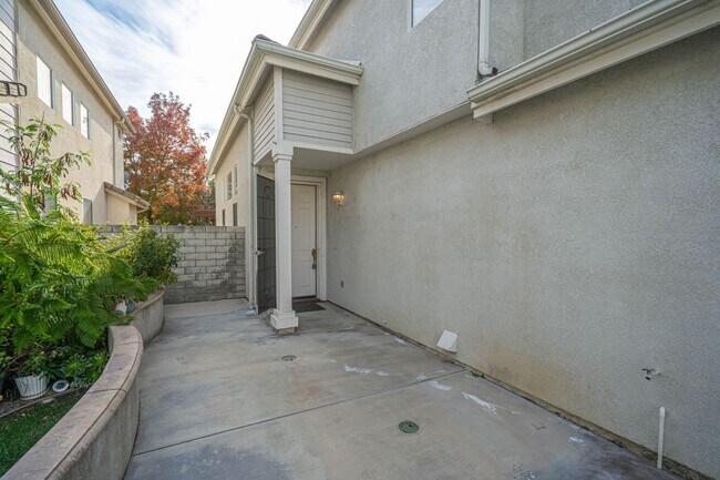 Photo - 3 Bedroom Stevenson Ranch Home!