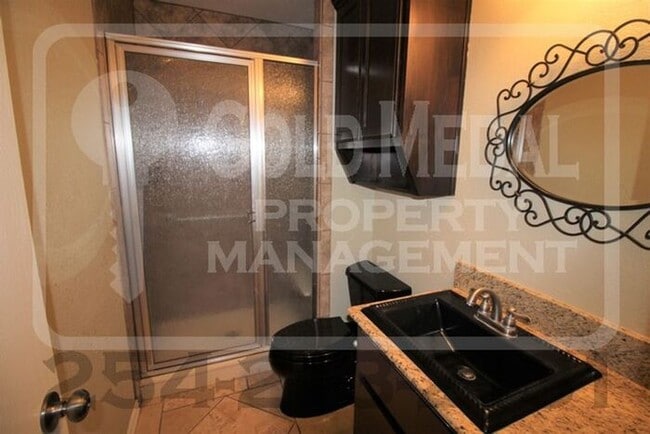 Photo - 2405 Westwood Dr