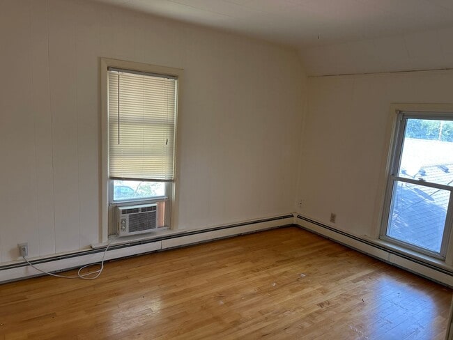 Photo - 526 Winslow Ave