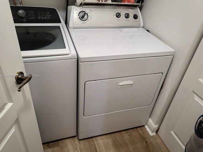 Photo - 10730 NW 66th St Unit 105