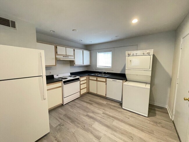 Photo - Two Bedroom To Call Home in Normaltown