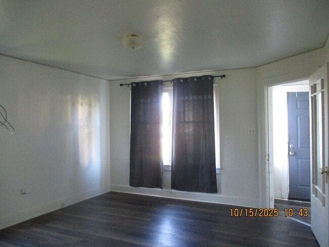 Photo - LUUC1 Unit 913 1/2