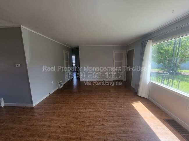 Photo - 312 Goethals Dr