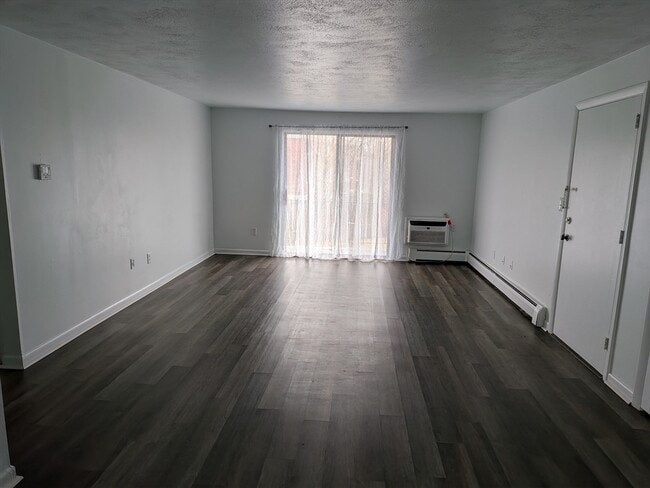 Photo - 83R Hobart St Unit C4