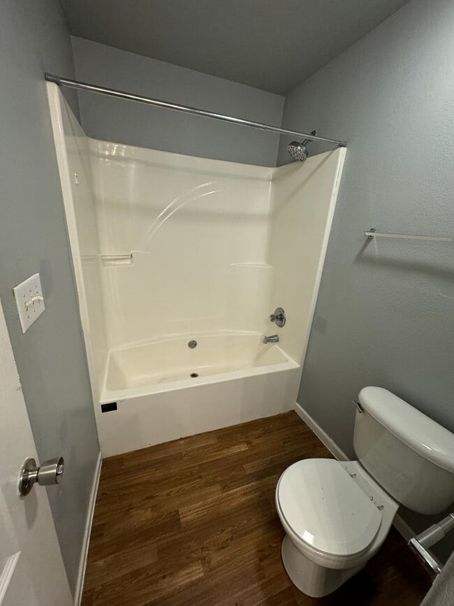 777 Hilltop Dr Unit 2