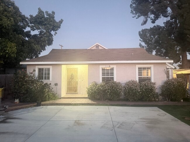 Building Photo - 9024 Emperor Ave