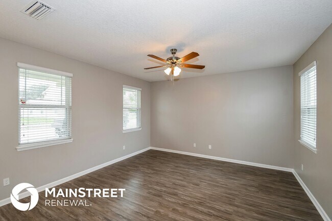 Photo - 328 Vineyard Ln