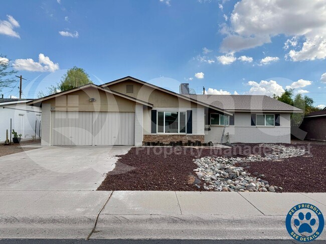 Building Photo - 537 E Laguna Dr Rental