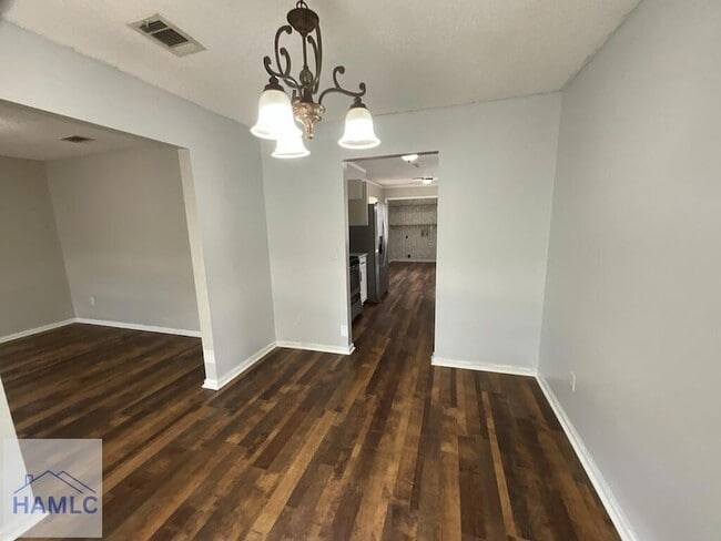 Photo - 1750 Latham Ct
