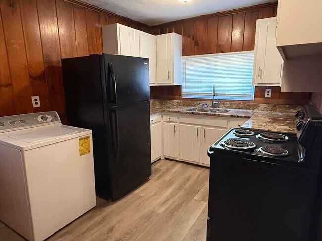 Photo - 3104 Creighton Dr