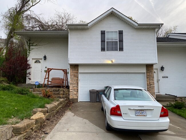 Photo - 100 Orourke Drive