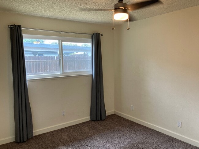 Photo - 1112 Patty Way Unit B