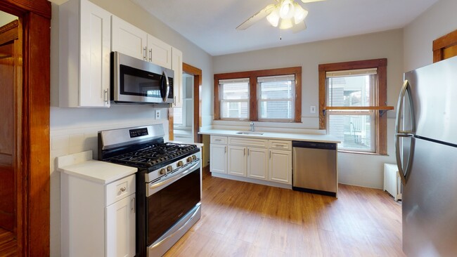 Photo - 74 Harlow St Unidad 72B