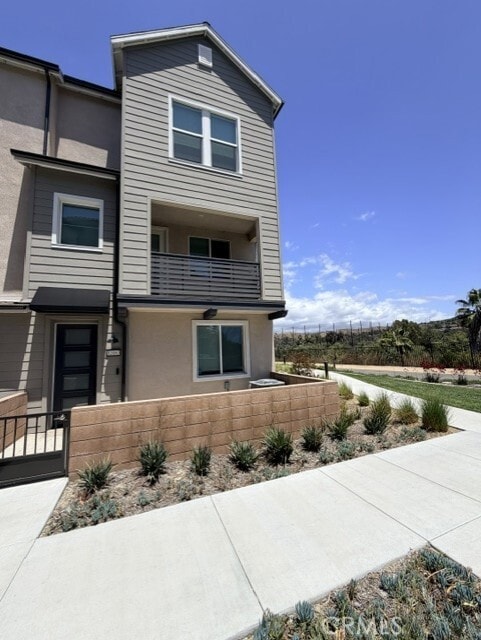 Building Photo - 32083 Paseo Vibrantre