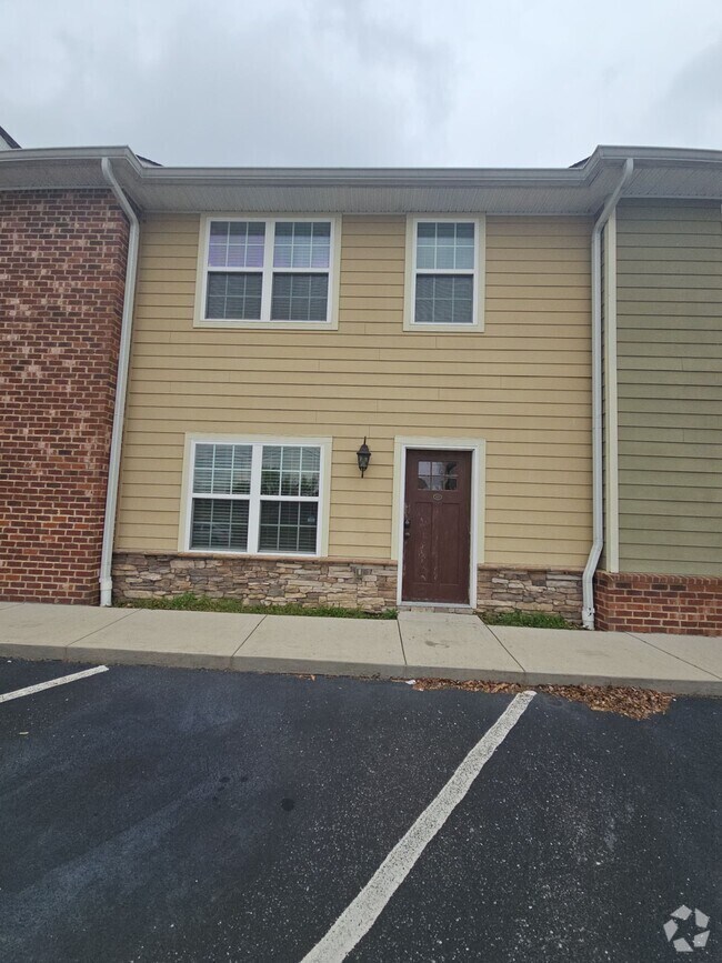 Building Photo - 373 E Jere Whitson Rd Rental