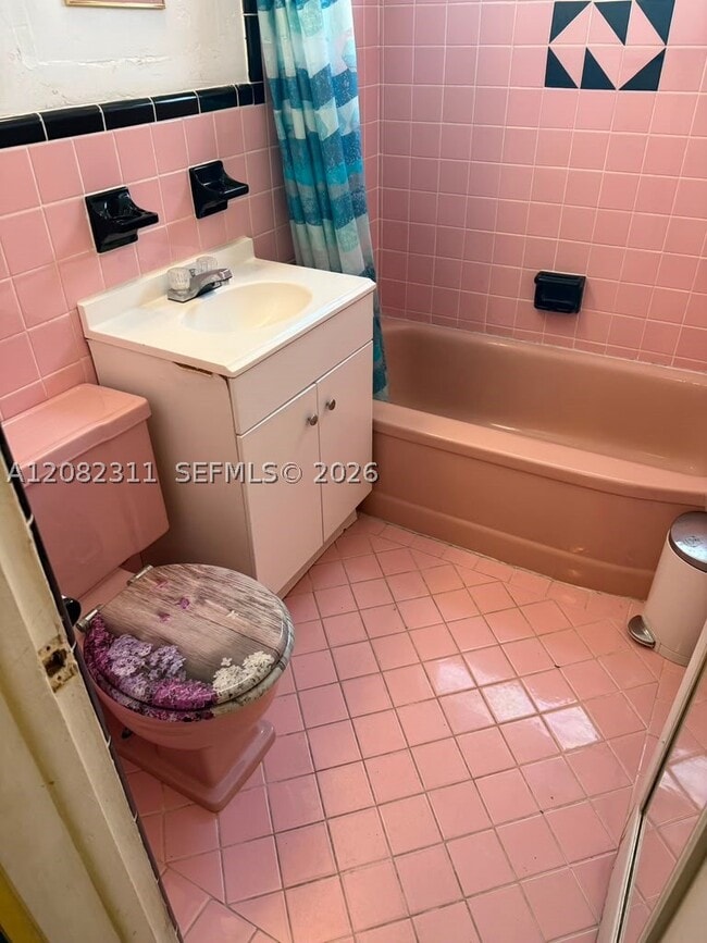 Photo - 8132 Harding Ave Unit 9