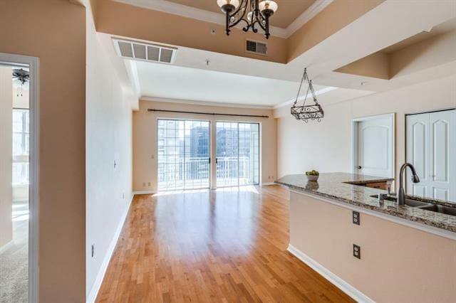 Photo - 3225 Turtle Creek Blvd Blvd Unit 943