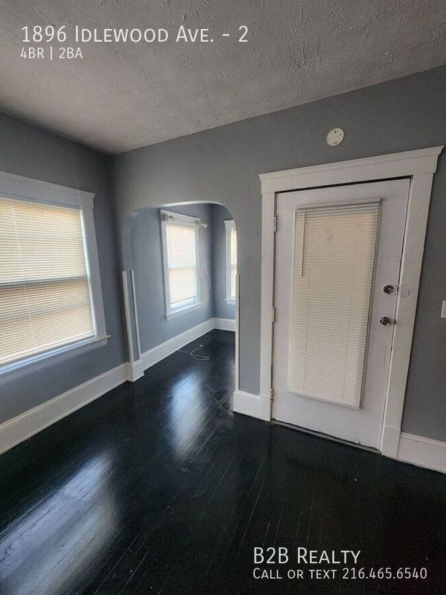 Photo - 1896 Idlewood Ave Unidad 2