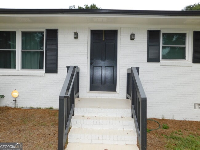 Photo - 1229 Fairview Dr