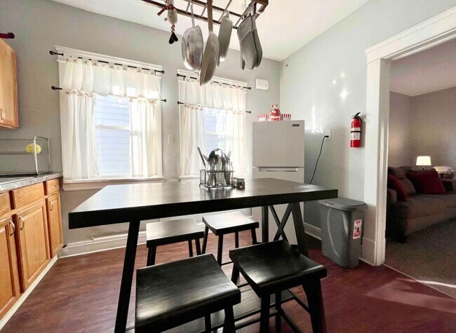 Photo - 10702 Lamontier Ave Unit D