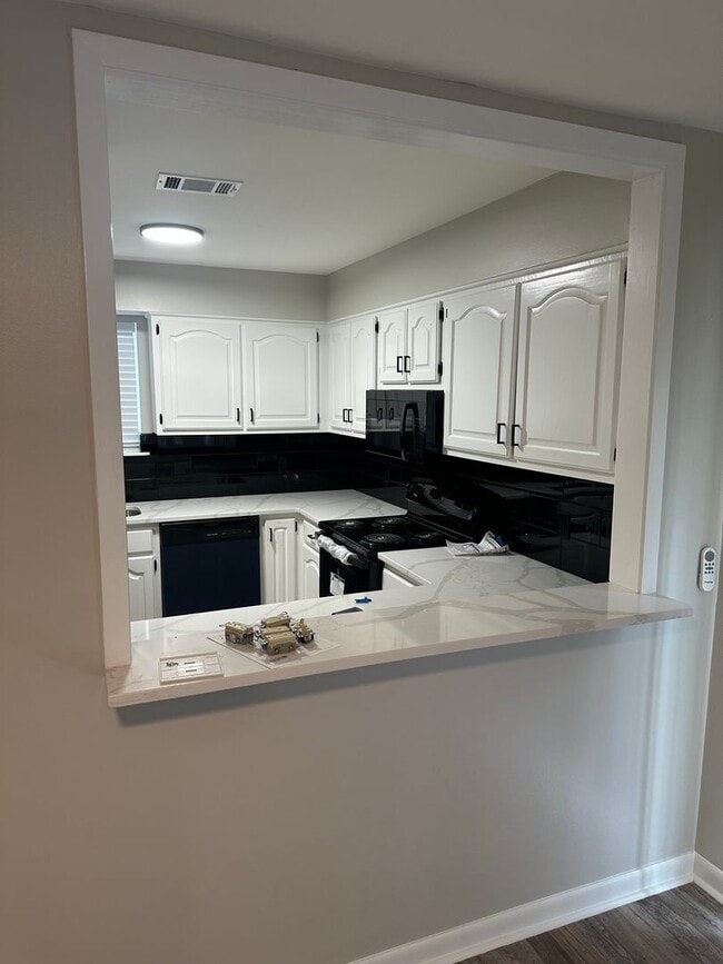 Photo - Completely Remodeled 2 Bedroom, 2 Bathroom... Unit 1101