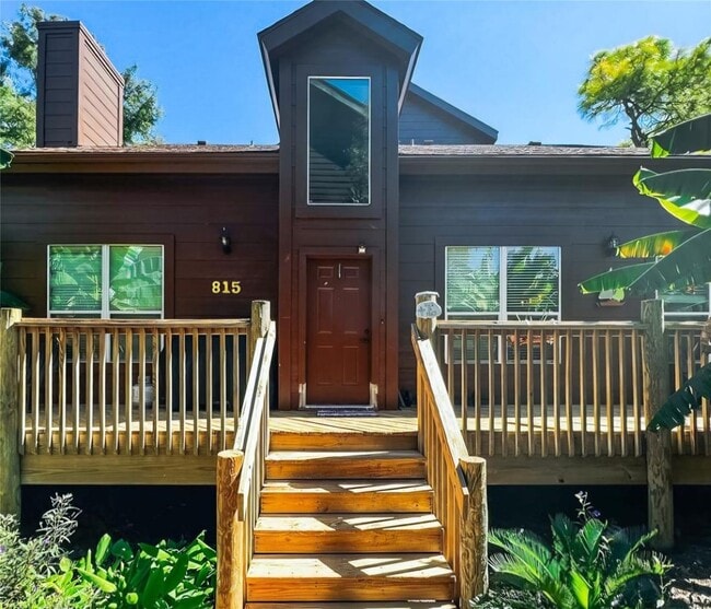 Building Photo - 815 Davis Rd