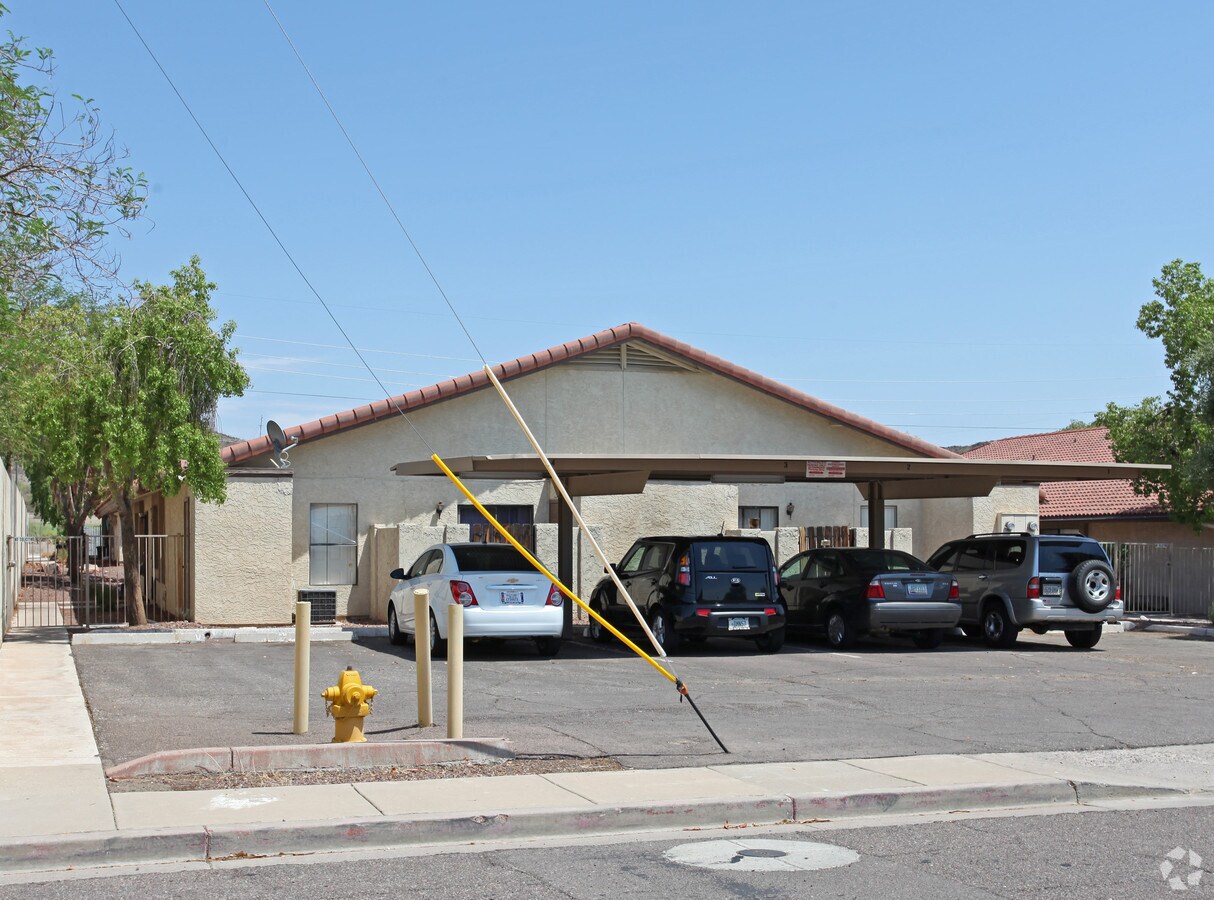 Photo - Cambridge Apartments