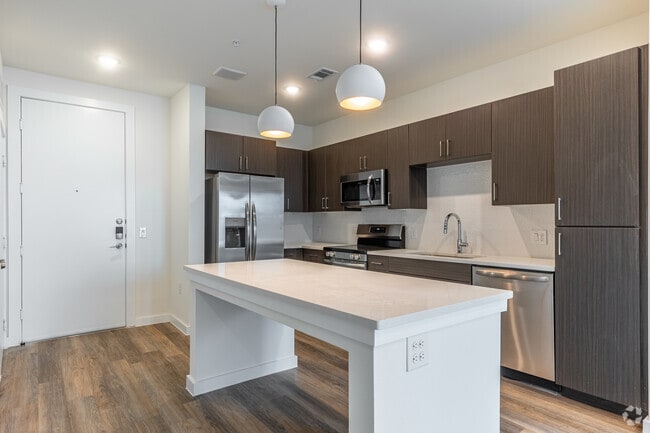 1BR, 1BA - 804SF - Kitchen
