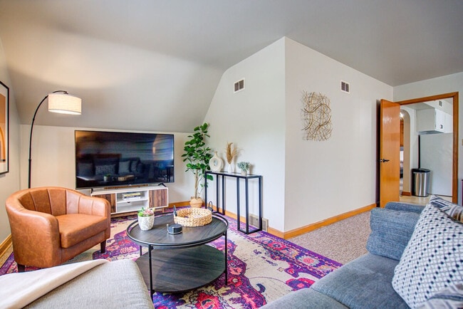 Photo - 3120 S 30th St Unidad ID1377384P